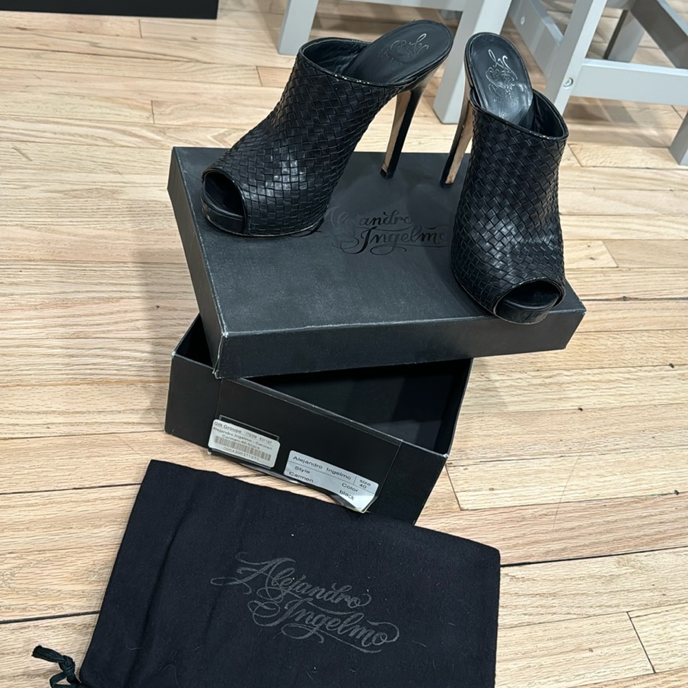 Platform heels